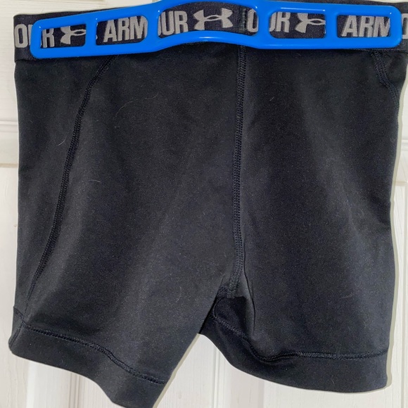 Under armour Spandex Shorts - Picture 2 of 2